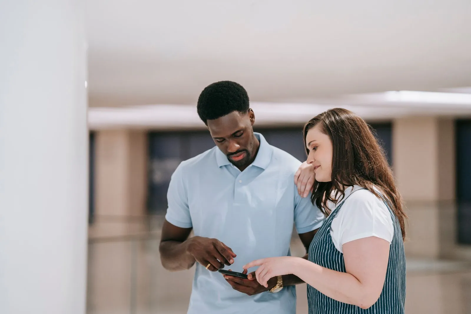 How to build a dating app like tinder: Including Cost & Features